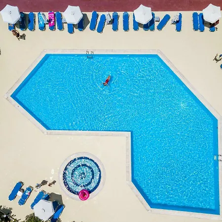 Bay Resort 3*